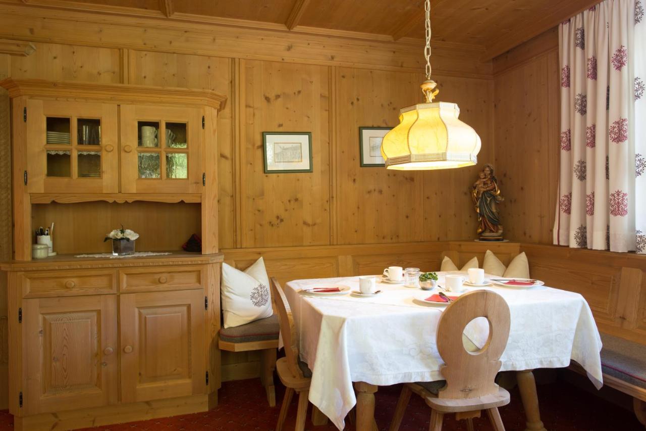 Landhaus Zauser Санкт-Антон-ам-Арльберг Экстерьер фото