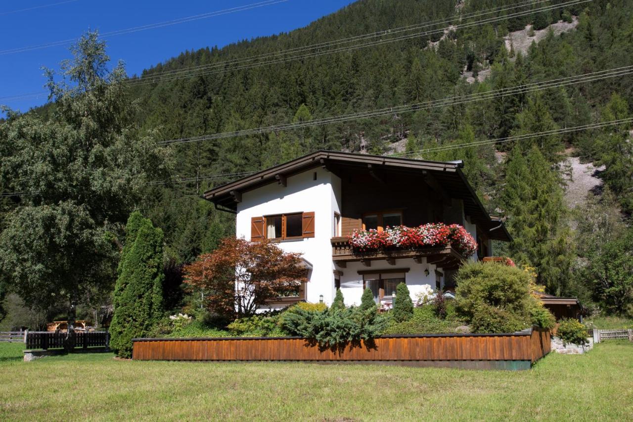 Landhaus Zauser Санкт-Антон-ам-Арльберг Экстерьер фото