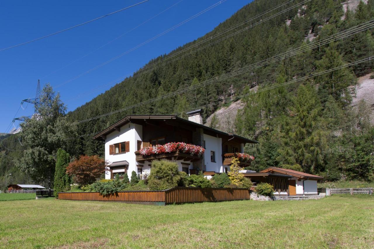 Landhaus Zauser Санкт-Антон-ам-Арльберг Экстерьер фото