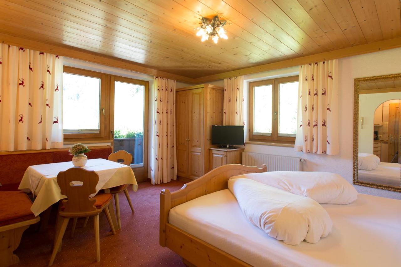 Landhaus Zauser Санкт-Антон-ам-Арльберг Экстерьер фото